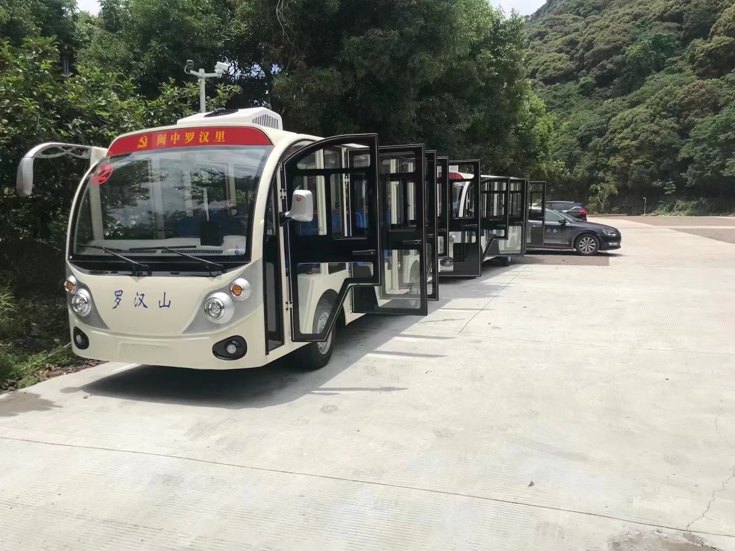 闽中罗汉里革命根据地电动观光车